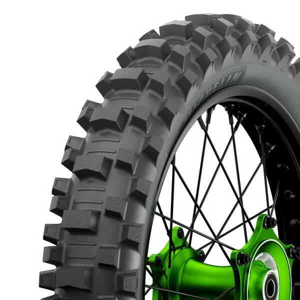 Starcross 6 Medium Soft Tire-9